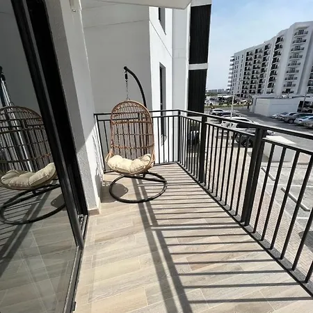 Waters Edge Apartment